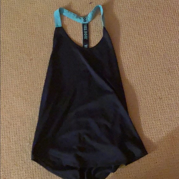 workout top - Picture 1 of 2